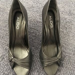 Aldo black peep toe heels